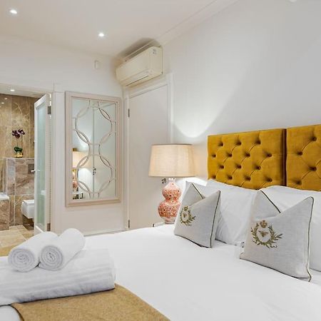 Chic Belgravia Hideaway With Private Patio 10 Mins To Harrods London Kültér fotó