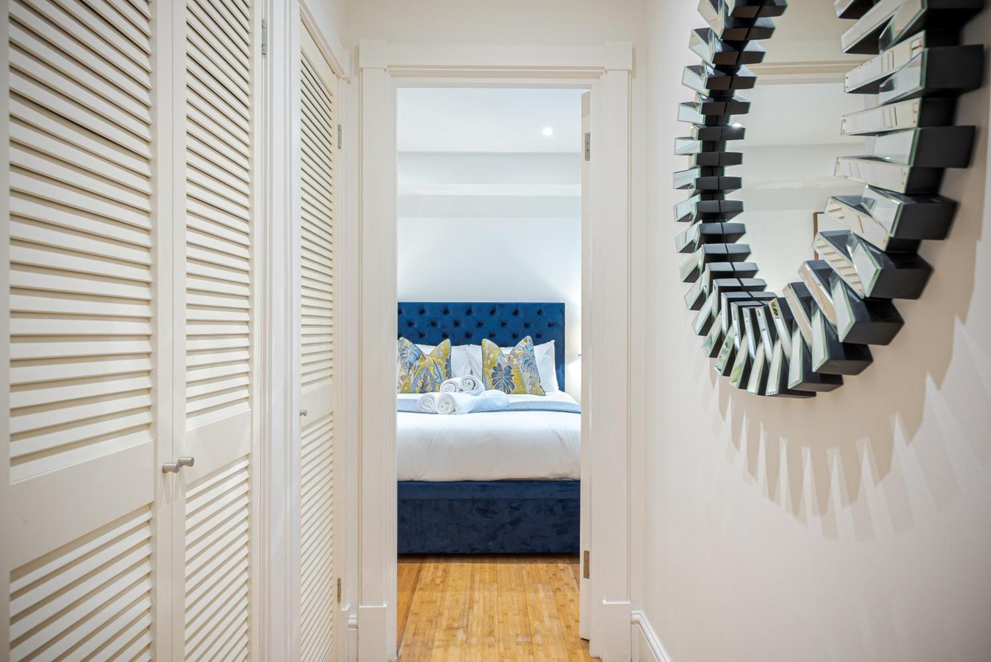 Chic Belgravia Hideaway With Private Patio 10 Mins To Harrods London Kültér fotó
